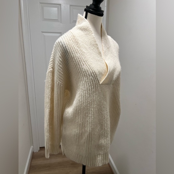 Talbots Cream Chunky Knit Wrap Neck Sweater Size Small NWOT Cozy Winter - Picture 8 of 10